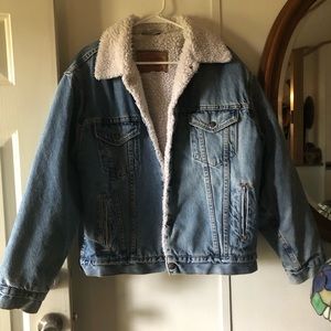 Men’s Levi Strauss & Co Jean Jacket (size M)